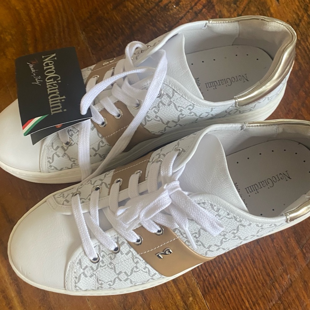 NeroGiardini Women's White and Tan Sneakers
